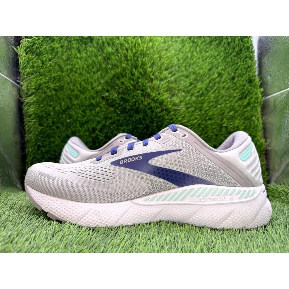 Brooks Adrenaline GTS 22 1203531D045 Athletic Sneaker Womens 10.5D Gray Mesh Gym
